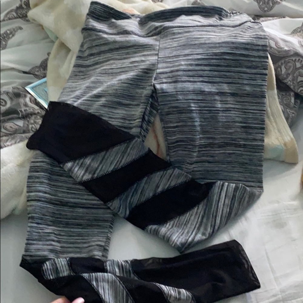 athletic leggings